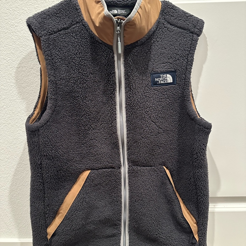 The North Face Black and Tan Fleece Vest